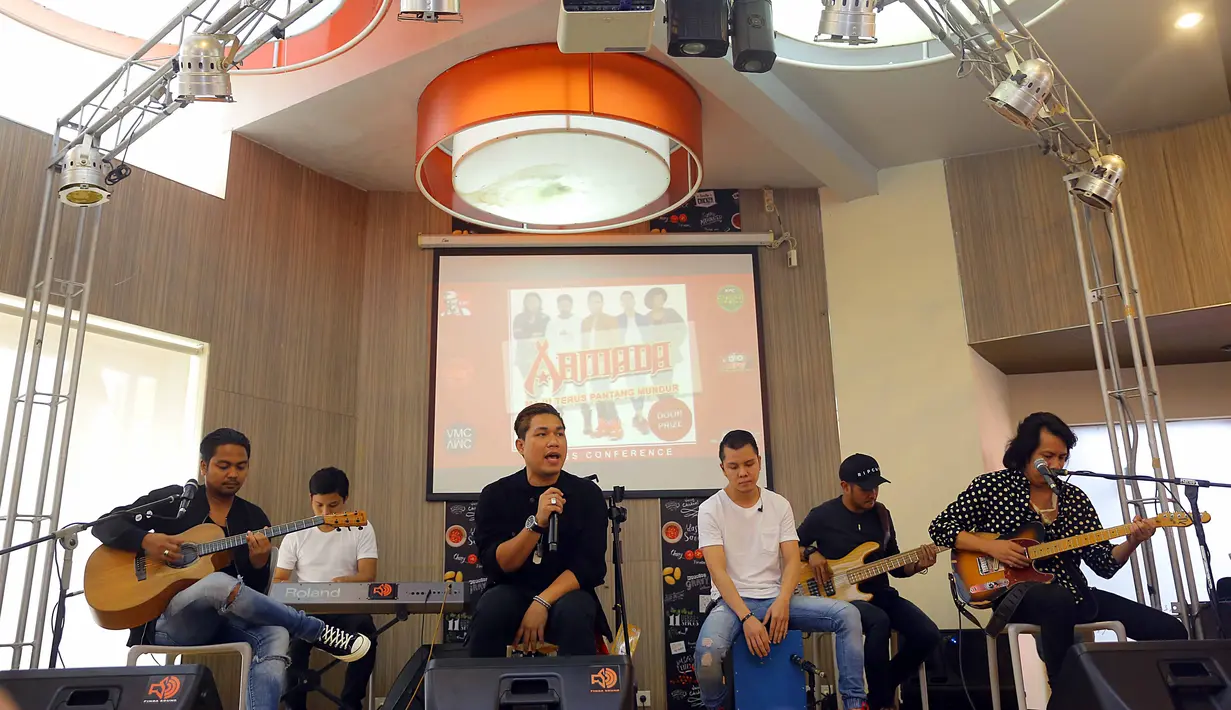 Hadirnya album baru Armada ini ternyata ada makna di baliknya, yakni sebagai doa atas lesunya karya musik Indonesia sekarang ini. Mengingat adanya peralihan dalam bentuk fisik menjadi digital. (Nurwahyunan/Bintang.com)