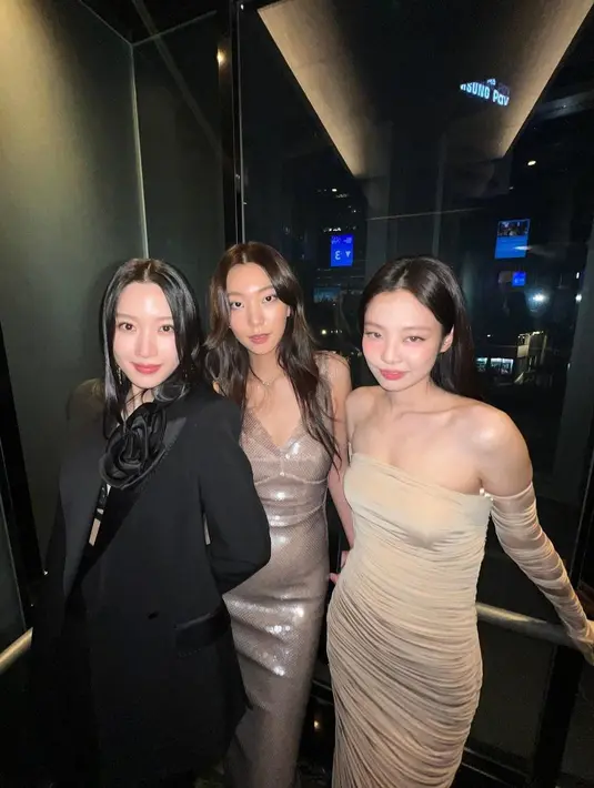 Gaya slay andalannya yang bikin Jennie paling mencolok di antara yang lain [@jennierubyjane]