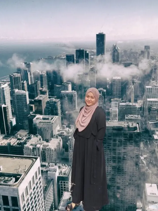Wanita Ini Minta Fotonya Diedit Netizen Agar Estetik, 8 Hasilnya Bikin Geleng Kepala