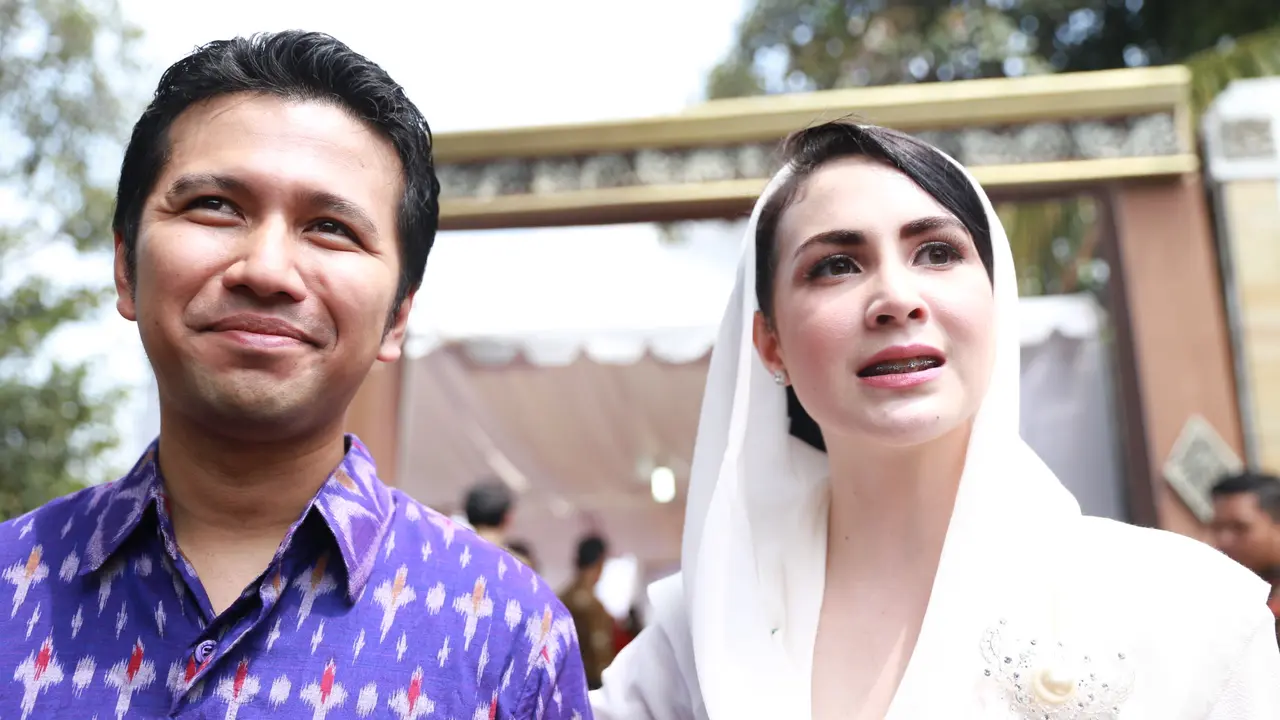 [Bintang] Arumi Bachin dan Emil Dardak