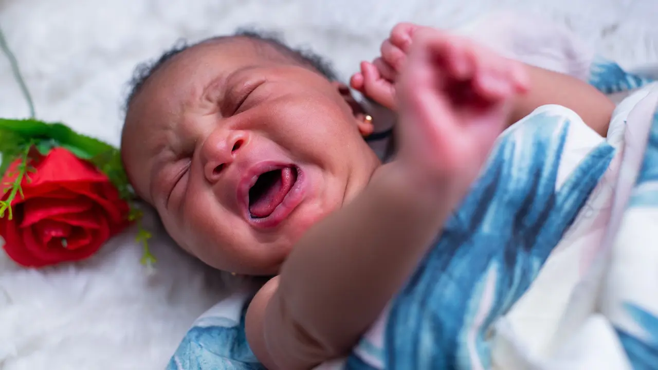 3 Penyebab Bayi Demam dan Ruam Merah Serta Cara Mengobatinya