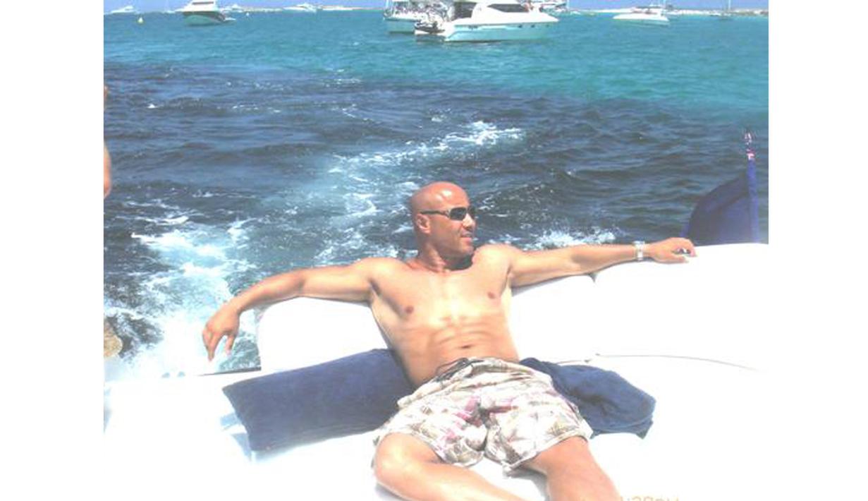 Amokrane Kiane Sabet adalah warga negara Prancis, berdarah Aljazair. (Bola.com/myspace.com/kiane sabet)