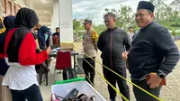 Kawal Ketat Pelipatan Surat Suara, Gudang Logistik KPU Rohul Dipasang Garis Polisi