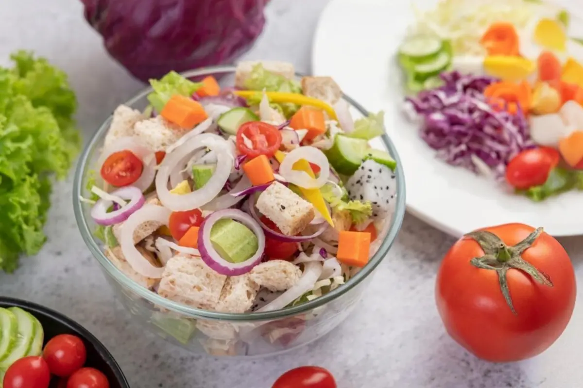 Makan Siang Bergizi untuk Diet, Tips Makan Nikmat dan Sehat yang Mengenyangkan (Freepik)