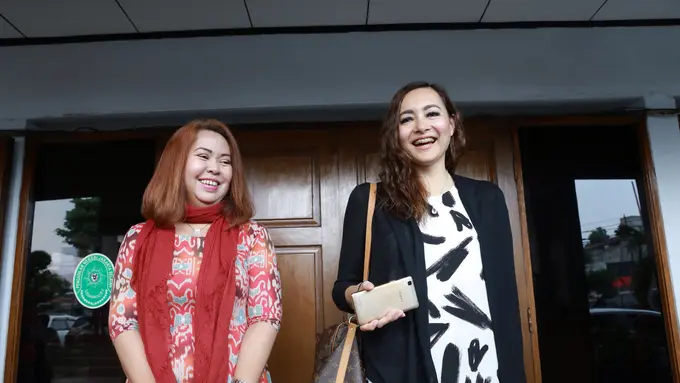 [Bintang] Dewi Rezer