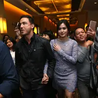 Hubungan Hamish Daud dan Raisa memang sudah lama tercium publik, meskipun keduanya berusaha untuk merahasiakan. Belakangan, Raisa mulai membuka diri dengan mengunggah foto mesranya dengan Hamish. (Nurwahyunan/Bintang.com)