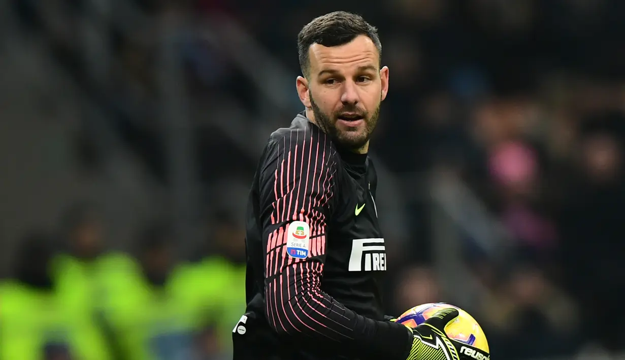 1. Samir Handanovic (Inter Milan) – 13 Clean Sheets (AFP/Miguel Medina)