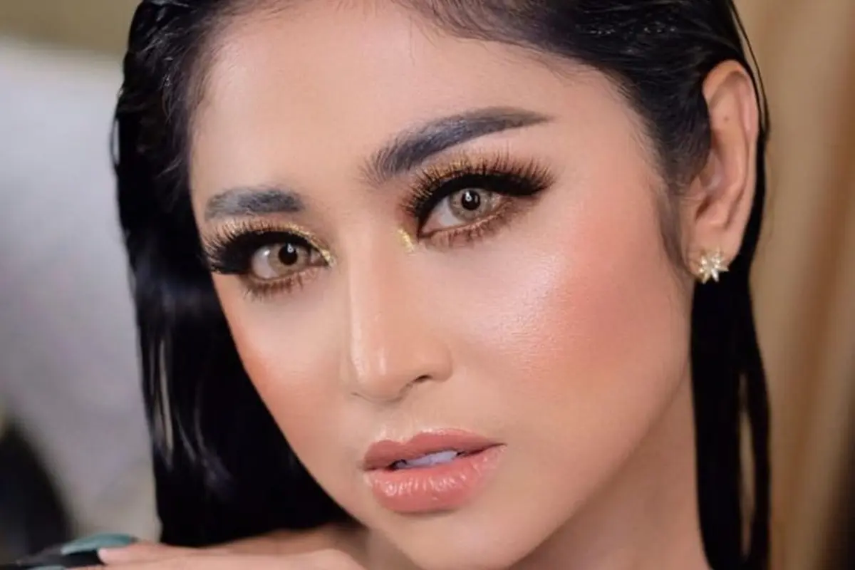 Dewi Perssik. (Foto: Instagram @dewiperssikreal)