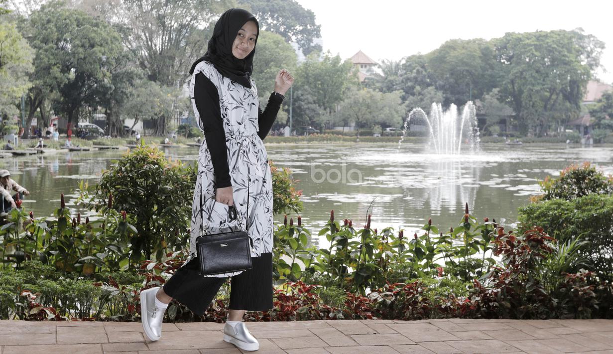 Akhir Maret 2015 lalu, Medina berhasil memecahkan rekor dunia MURI dengan lawan terbanyak. Dia mampu menghadapi 650 pemain catur dalam kompetisi catur online. (Bola.com/M Iqbal Ichsan)