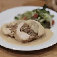 Chef Devina Hermawan berikan resep Chicken Ballotine