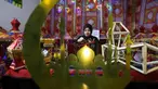 Perajin Palestina, Reham Shurab membuat lentera tradisional "fanous" untuk dekorasi menjelang bulan suci Ramadan, di bengkel rumahnya di Khan Yunis di Jalur Gaza Selatan pada Senin 13 Maret 2023. Fanous merupakan lampu atau lentera khas berwana dengan lilin di dalamnya sehingga mengeluarkan pantulan cahaya. (SAID KHATIB/AFP)