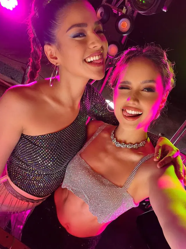 8 Potret Persahabatan Cinta Laura dan Susan Sameh, Kompak Banget