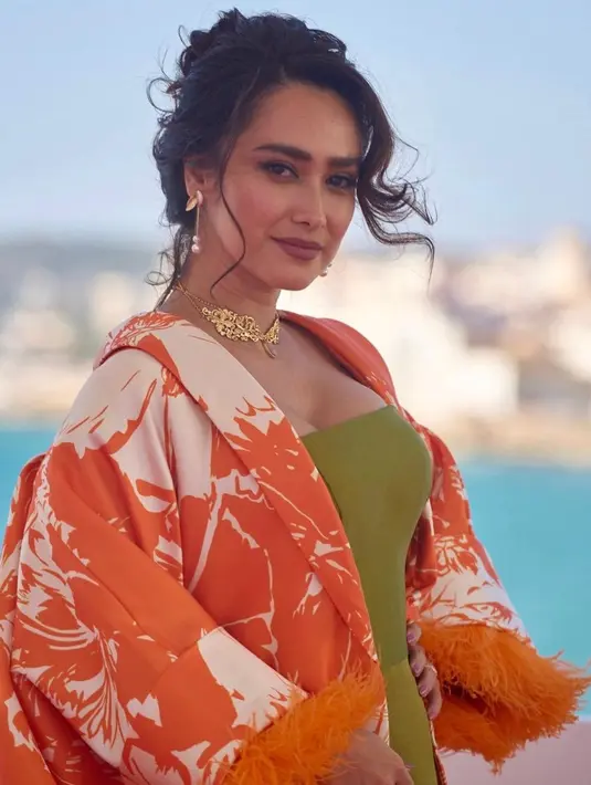 Alexandra Gottardo tak tanggung-tanggung. Ia memilih rancangan Sebastian Gunawan untuk momen istimewa ini. [Foto: Instagram/got_alex]