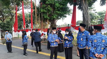 Belasan ASN DKI Jakarta telat mengikuti Upacara HUT ke-77 RI