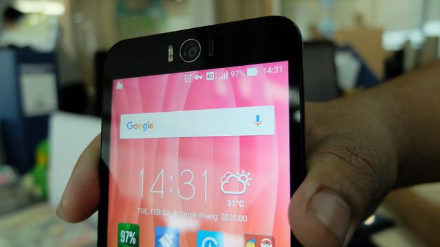 Asus Zenfone Selfie