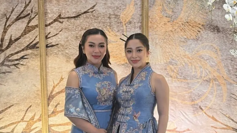 7 Potret Nikita Willy Tampil Menawan Pakai Busana Cheongsam Ini Curi Perhatian