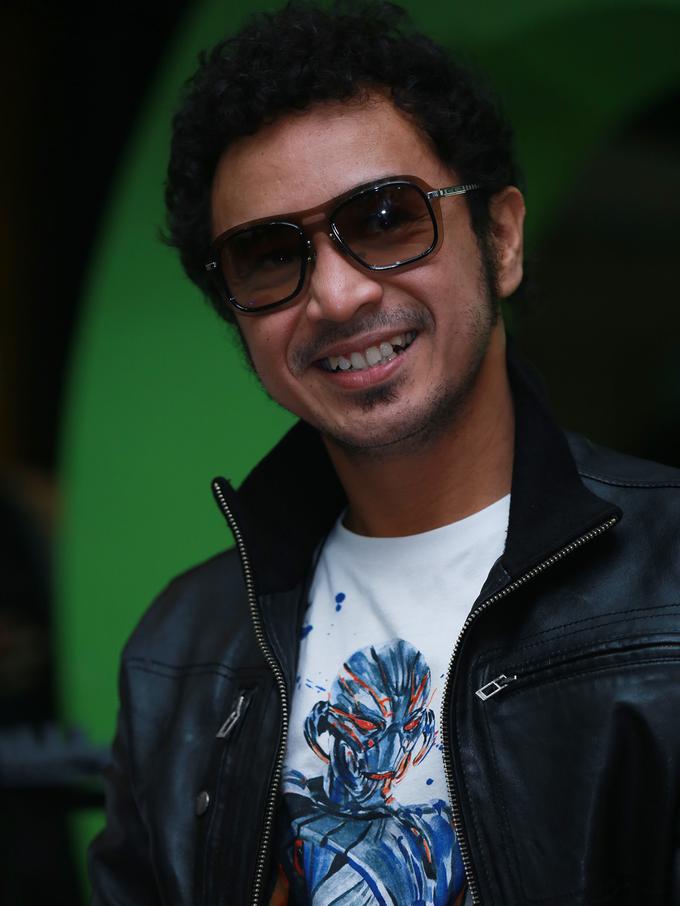 Rumitnya Kisah Cinta Giring Nidji dalam 'Ramadhan di Atas Awan' - News