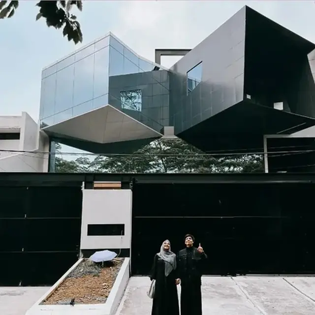 Potret Rumah Mewah Artis Tahun 2025