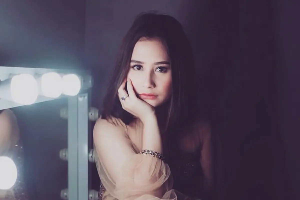 [Fimela] Prilly Latuconsina