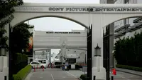 Panik dan bingung adalah dua kata yang paling tepat unduk mendeskripsikan kondisi para karyawan Sony Pictures.