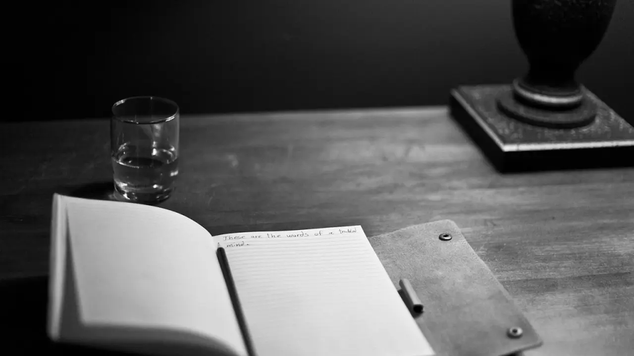 Ekspresikan Diri dengan Lepas, Coba Tulis Buku Harian