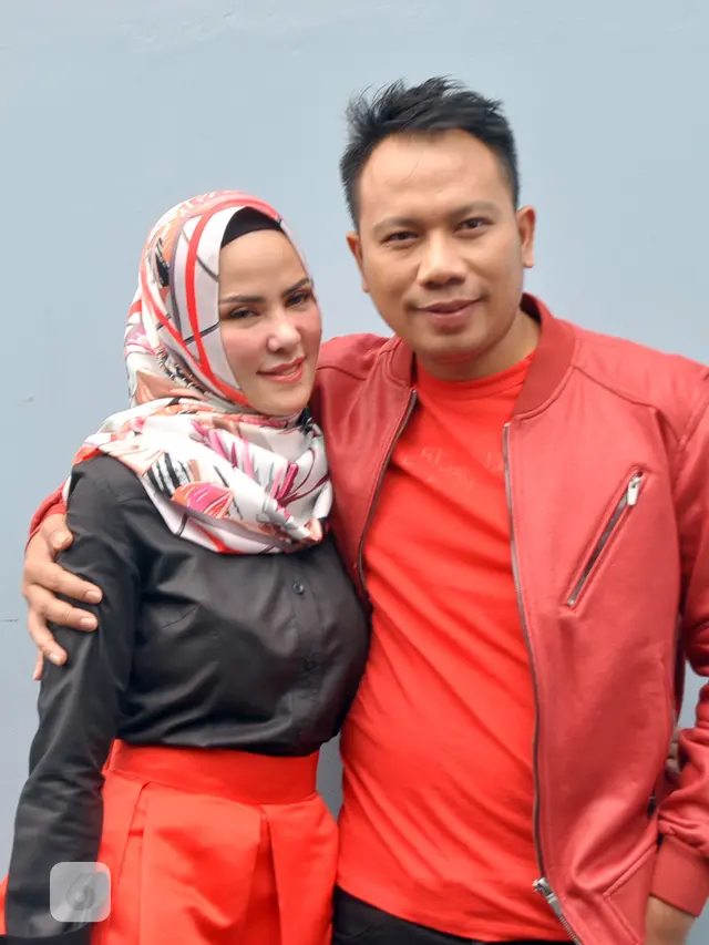 [Bintang] Vicky Prasetyo dan Angel Lelga