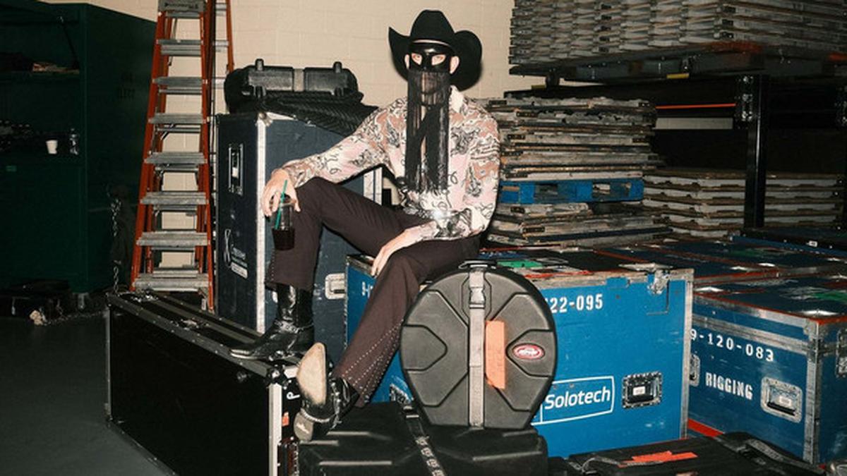 Lirik Lagu Midnight Ride dari Orville Peck, Kolaborasi Bareng Kylie ...