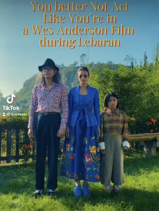 Shareefa Daanish juga selalu tampil inovatif dengan kebaya. Lebaran 2023 ini, ia men-styling kebaya dengan obi dan rok yang dibuat bersiluet lebar. [Foto: @shareefadaanish]