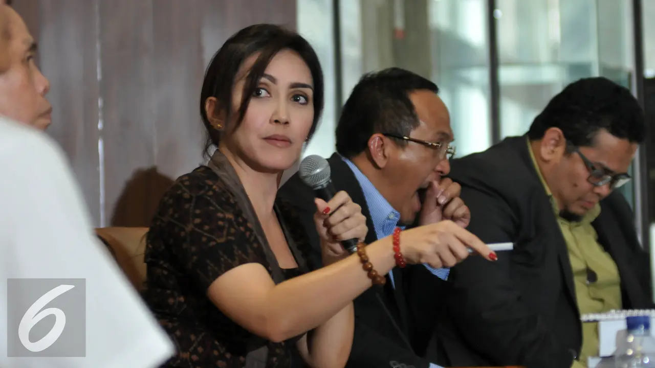20151113-Diskusi-Pelindo-II-Jakarta-Rieke-Dyah-Pitaloka-JT