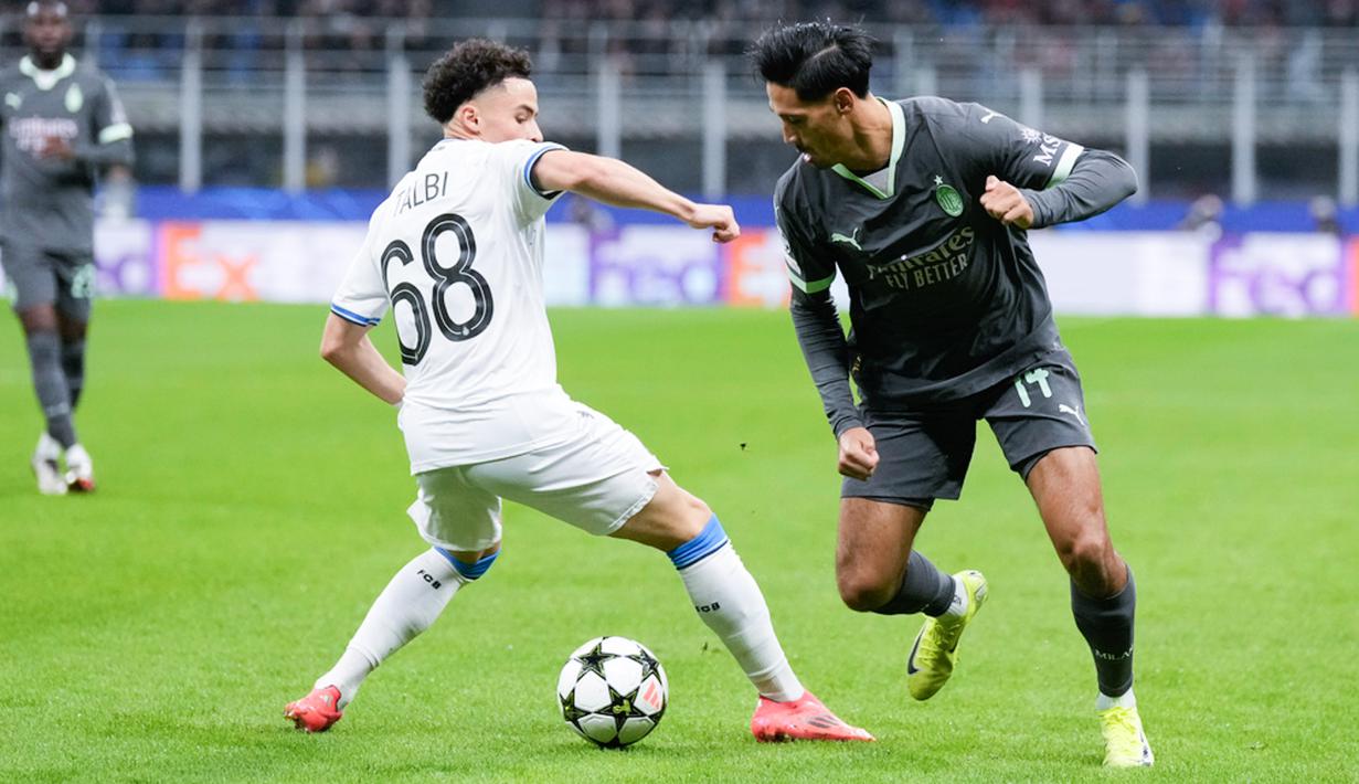 Kakak kandung pemain Timnas Indonesia, Eliano, itu mencetak brace (61' dan 71') untuk membawa AC Milan menang dengan skor 3-1. (AP Photo/Antonio Calani)