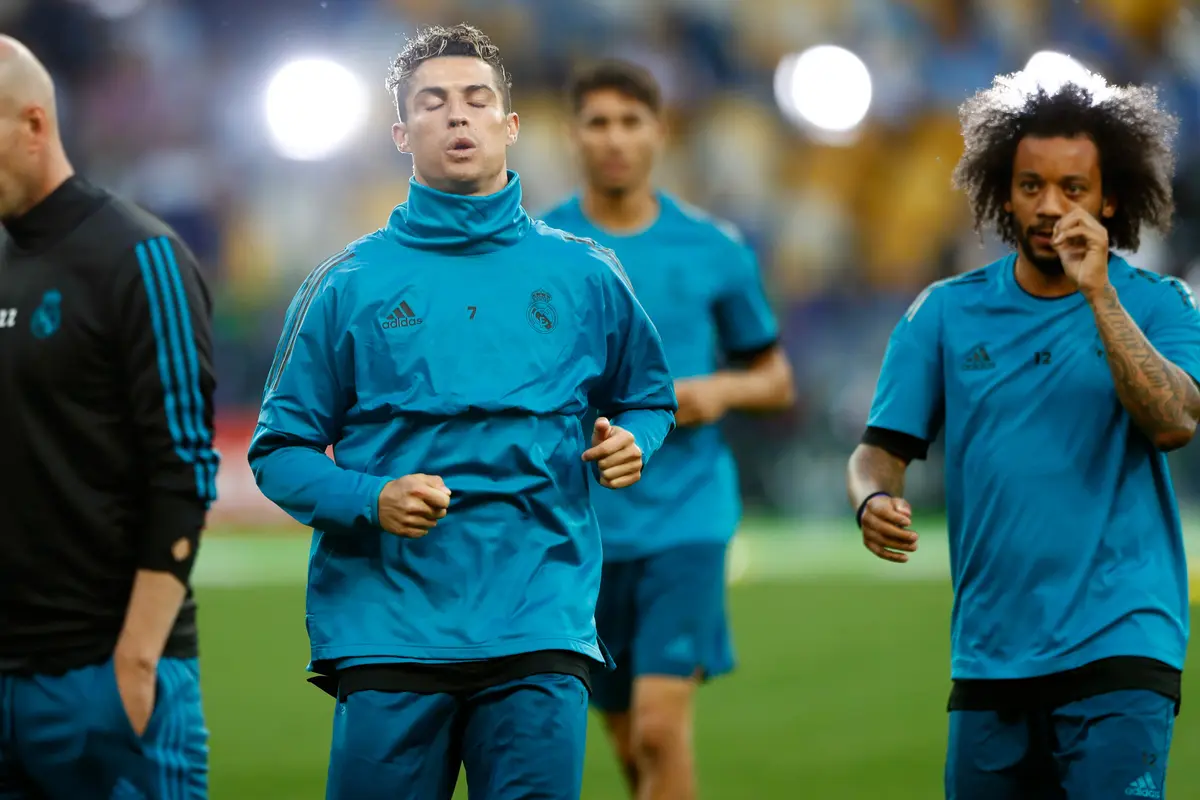 Real Madrid Jajal Rumput Lapangan Stadion NSC Olimpiyskiy