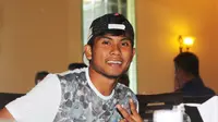 Ichsan Kurniawan bangga berkontribusi ke Sriwijaya FC dengan mencetak gol indah ke gawang Mitra Kukar (22/3/2016). (Bola.com/Permana Kusumadijaya)