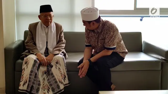 Ma'ruf Amin mengunjungi Arifin Ilham yang sedang dirawat di rumah sakit.
