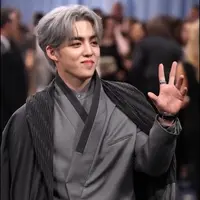 Penampilan Perdana S. Coups Leader Seventeen di Met Gala 2025. dok. BOSS