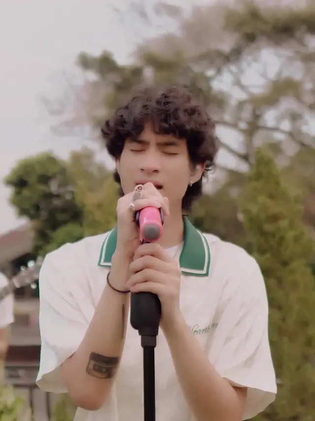 Devano Danendra dengan tampilan baru (Instagram/iamdevano)