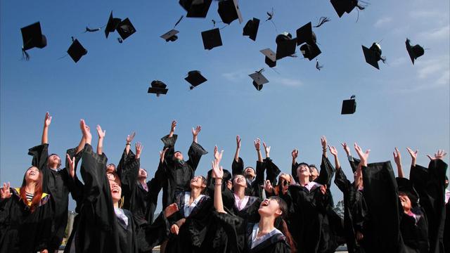 Ilustrasi wisuda, kelulusan