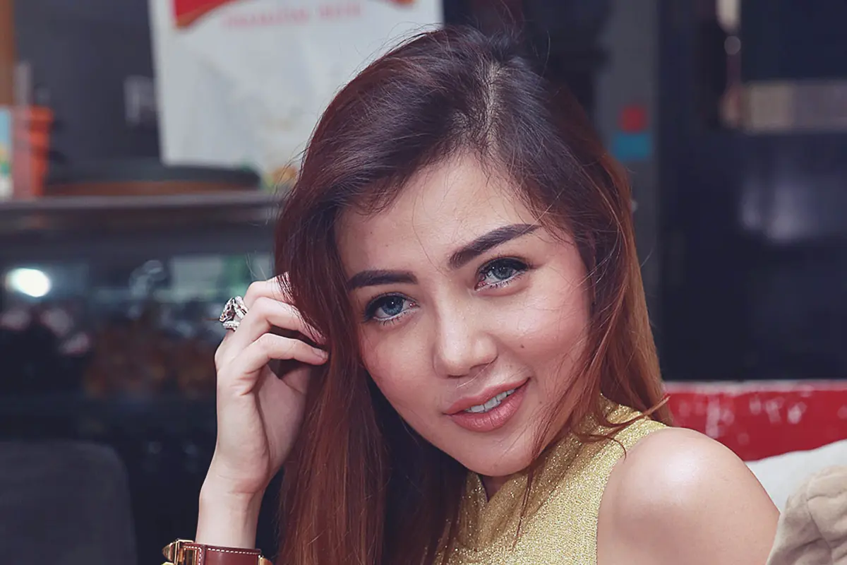 Bella Shofie