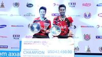 Pasangan ganda campuran Indonesia, Tontowi Ahmad/Liliyana Natsir, menjadi juara Malaysia Terbuka Super Series Premier 2016, Minggu (10/4/2016). (Bola.com/PBSI)