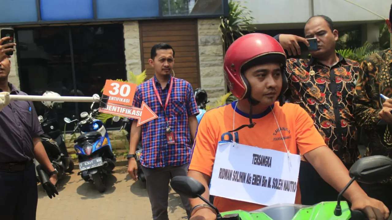 Rekonstruksi Pembunuhan SPG Rokok
