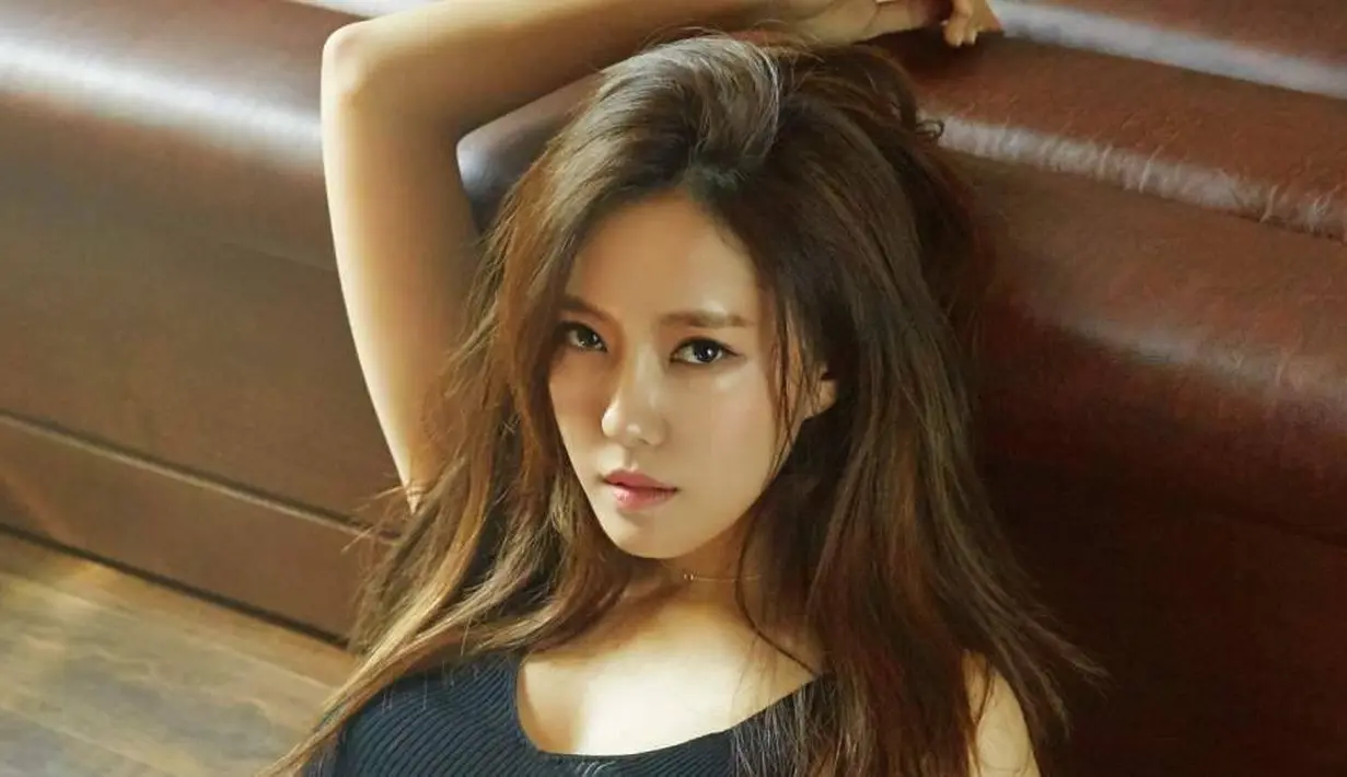 Keduanya bahkan dikabarkan sudah menjalin hubungan secara serius dan sama-sama saling mencintai. (Foto: allkpop.com)