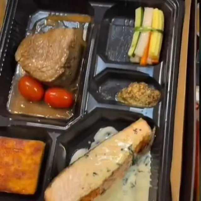 Pria Ungkap Bingkisan Makanan  Pesta Pernikahan di Hotel Mewah, Harganya Bikin Syok