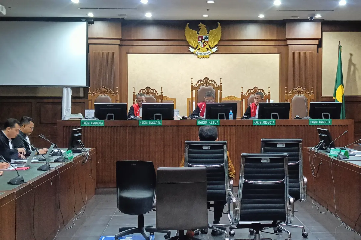 Sekretaris nonaktif Mahkamah Agung (MA) Hasbi Hasan divonis hukuman pidana selama 6 tahun penjara atas kasus korupsi penanganan perkara kepailitan Koperasi Simpan Pinjam (KSP) Intidana. (Merdeka.com/Rahmat Baihaqi)