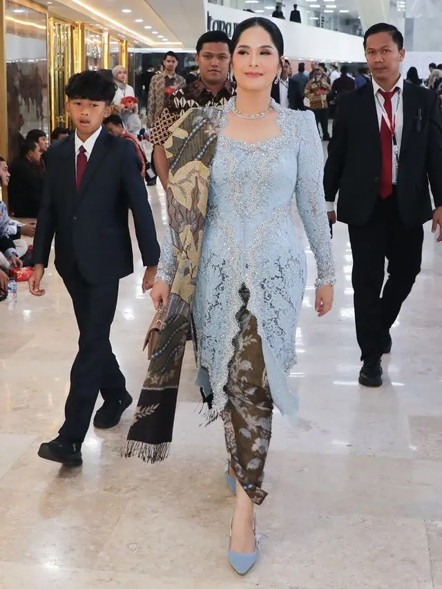 Annisa Pohan saat Hadir Pelantikan Prabowo-Gibran. [@annisayudhoyono]