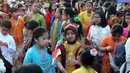 Ratusan anak-anak berkumpul saat gelaran Harmoni Indonesia 2018 di Kompleks Gelora Bung Karno, Jakarta, Minggu (5/8). Harmoni Indonesia adalah bernyanyi bersama secara serentak lagu-lagu kebangsaan di 34 kota. (Liputan6.com/Helmi Fithriansyah)