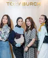 Tory Burch merayakan peluncuran Musim Gugur-Musim Dingin Koleksi 2024 di butik Plaza Senayan dengan acara cocktail in store. Para selebriti termasuk Beby Tsabina, Natasha Wilona, ​​Tantri Namirah, turut hadir memeriahkan acara. [Dok/Tory Burch].