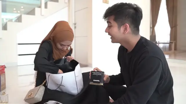 [Fimela] Ria Ricis dan Teuku Ryan