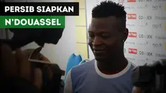 Striker anyar Persib Bandung, Ezechiel N'douassel disiapkan untuk hadapi Arema FC di Liga 1 2017.