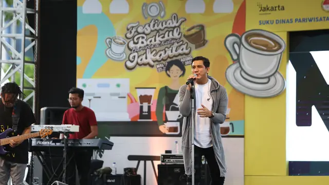 Naff tampil dalam sebuah acara bertajuk Festival Kuliner Nusantara atau juga disebut Barista dan Kuliner (Bakul) Festival Jakarta 2022