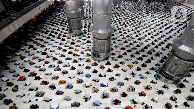 Suasana Sholat Jumat Minggu Ketiga Ramadhan di Masjid Istiqlal