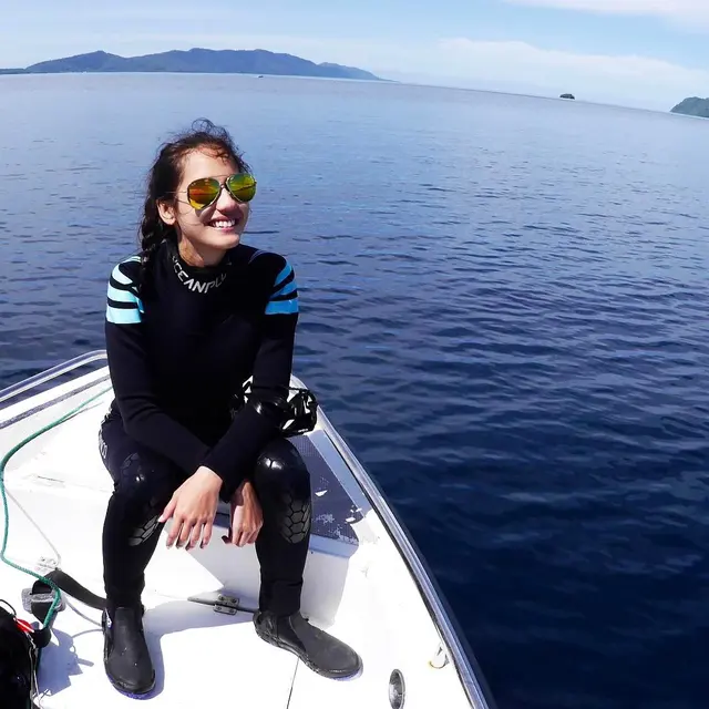 Pamer Perut Six Pack, Ini 7 Potret Pevita Pearce saat Olahraga
